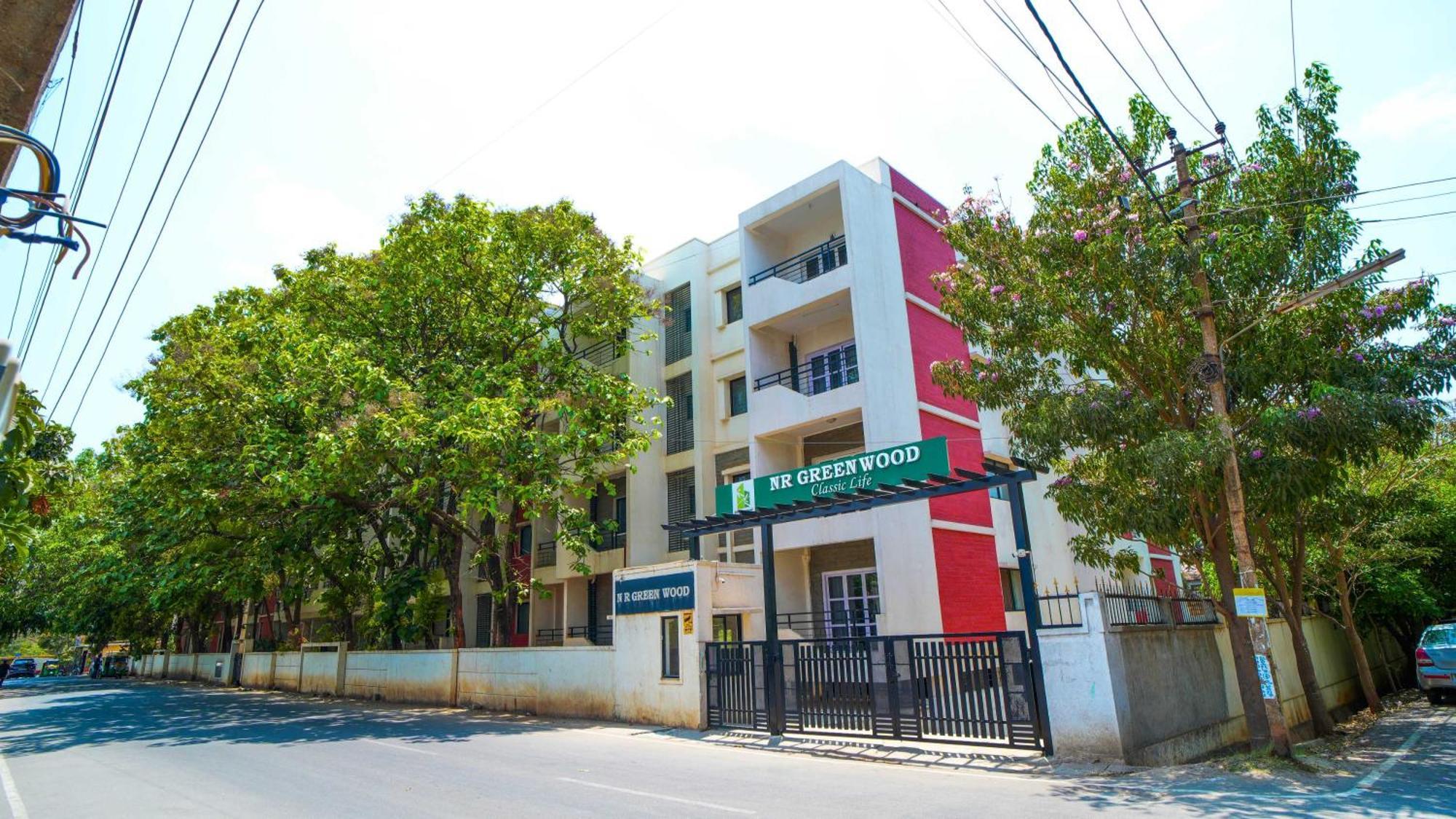 Local Nr Green Woods บังกาลอร์ ภายนอก รูปภาพ